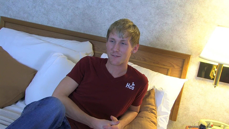 Teach Twinks: Havin'a Wank z Hayden