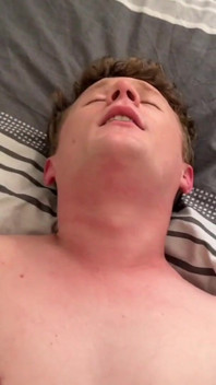 Otro twink desastrosado por mi gran polla