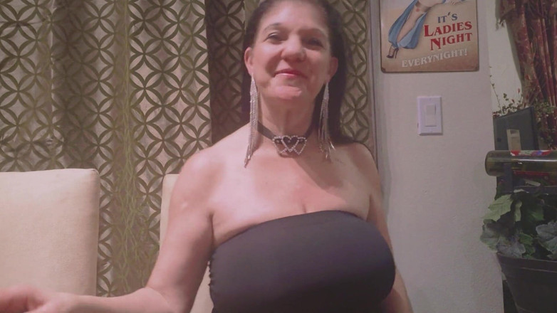 Coralyn Jewels Gems: Jsem z agentury Miláčku