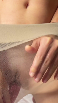 Ragazza Russa Del College Si Masturba Con Un Giocattolo in Collant