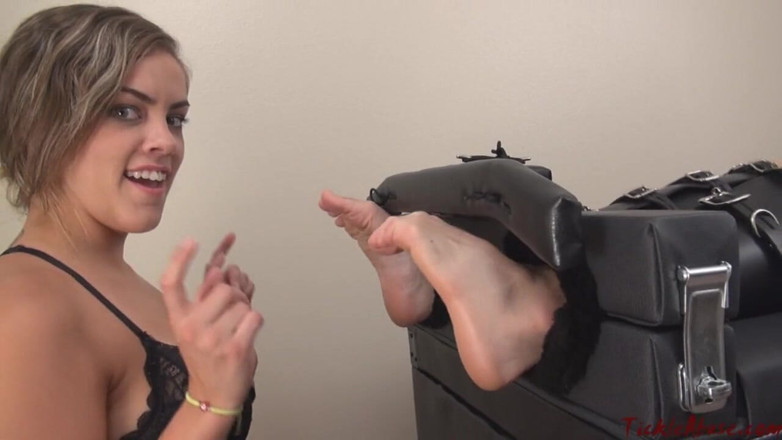 Princess Nikki's Controlled Handjobs & Blowjobs: Katie Gives the Perfect Controlled Handjob - 100% Made to Cum Fetish -...