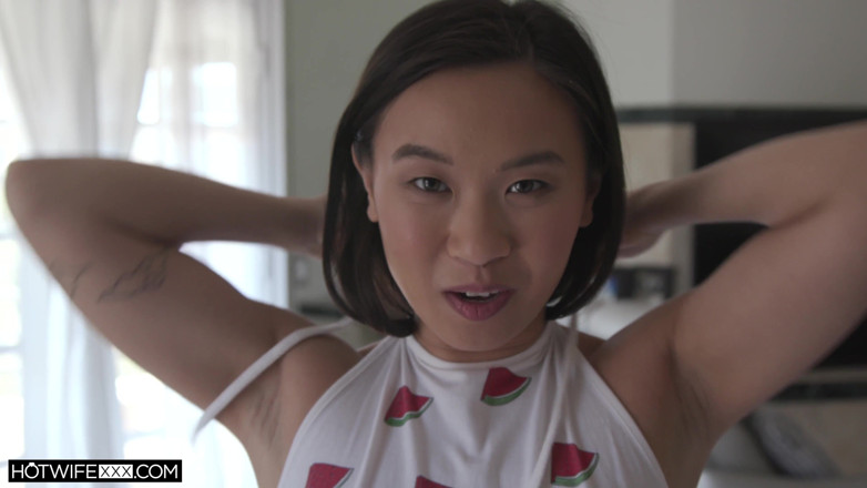 HotwifeXXX: 달콤한 생일 아시아인을 기쁘게 해주는 Kimmy