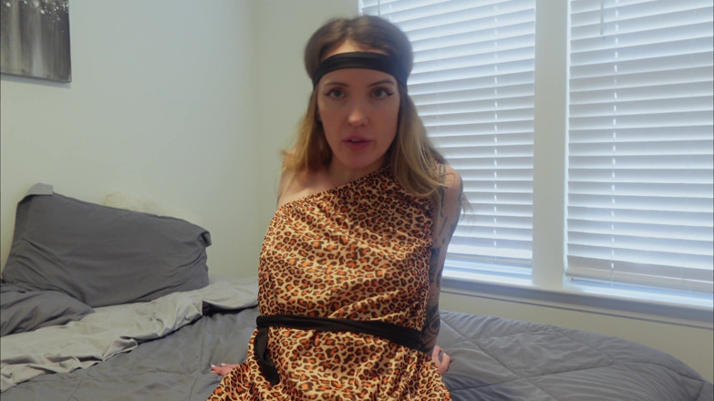 Kink in Time: Sutton'un ilk mağara kızı giantess hakimiyeti 4k bakış açısı küçülen fantezi...