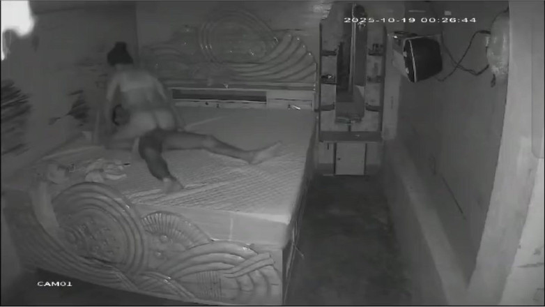 Hot Nisha bhabhi: Cazzo con il vicino fidanzato e marito catturati sulla telecamera