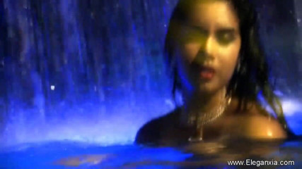 Eleganxia: Beautiful Indian babe shows off her perfect body outdoor