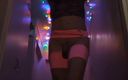 Lizzaal ZZ: Giocando nel mio corridoio nella mia gonna rosa filmata dalla...
