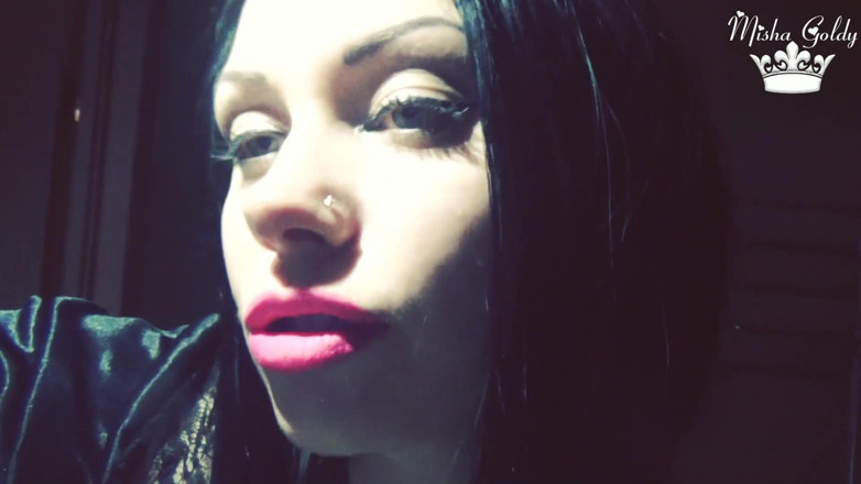 Goddess Misha Goldy: ネオンピンクの口紅