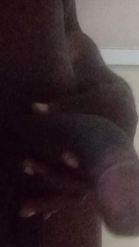 Londiqs badezimmer-masturbation und sperma