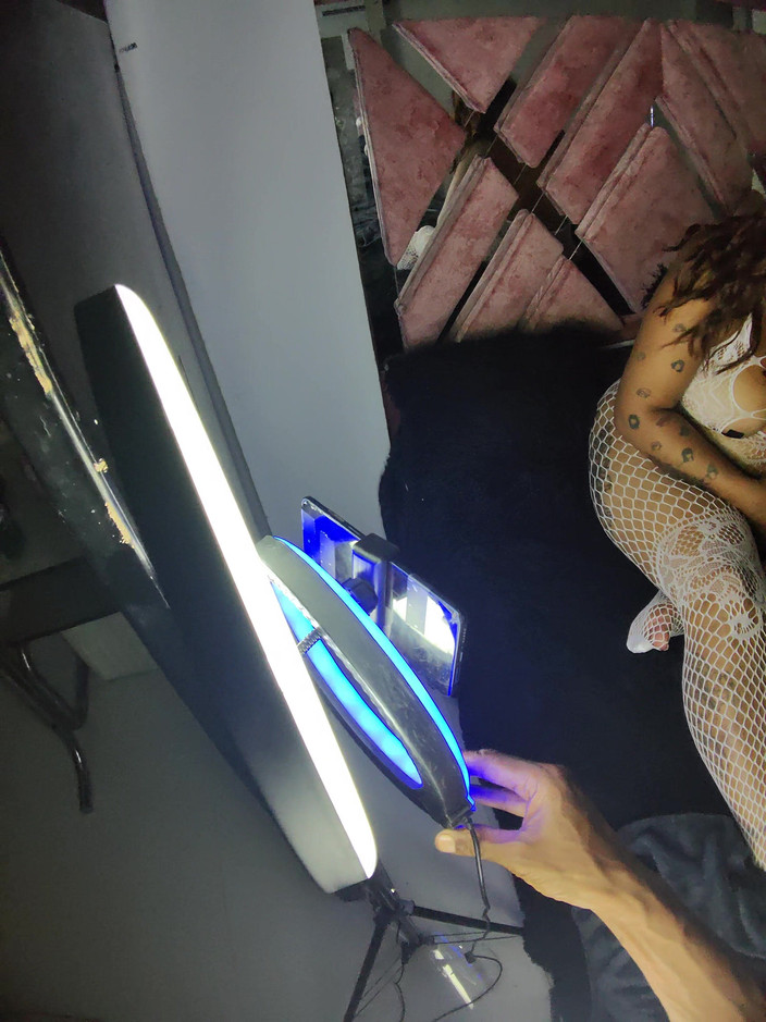 PABLO N3GROBAR: Sezóna čtyři - Lil Pony Živě