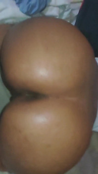 anal big ass ebony open doggy style.. this girl is perfect for anal fucking
