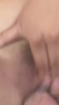 Awalnya dia tersenyum tapi setelah dientot anal enak banget dia nggak tersenyum