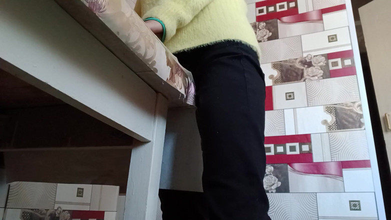 Lesbian-illusion: Adik tiri masturbasi sendirian sampai orgasme berkali-Lesbian_illusion