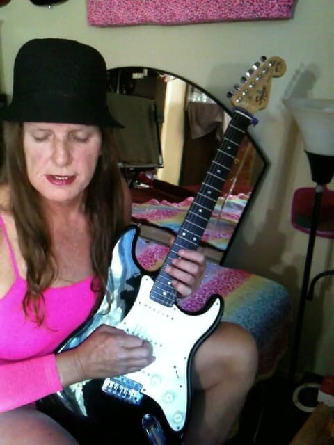 Lizzy Yum vintage and behind the scenes interviews: Lizzy yum cổ điển và đằng sau hậu trường 32