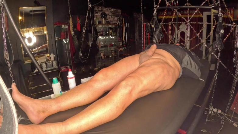 Queen_of_BDSM: Dr. Herrin Saskia size piercing yapacak!