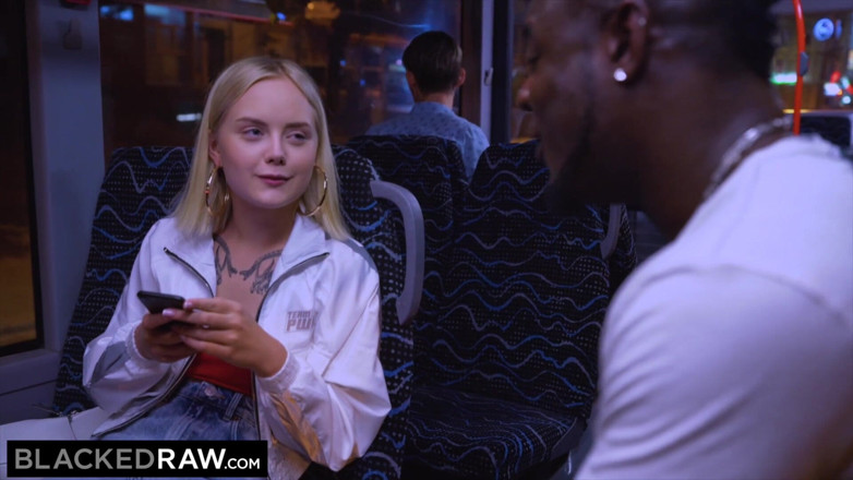 Blackedraw: Blackedraw trên đường về nhà, cô ấy đã đi đường viền cho một số bbc