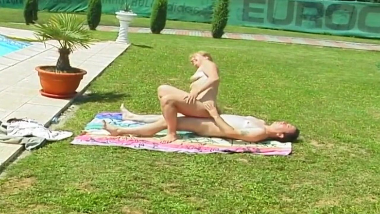 Freaks on Cocks: 대물 자지에 따먹히는 육덕 거유녀