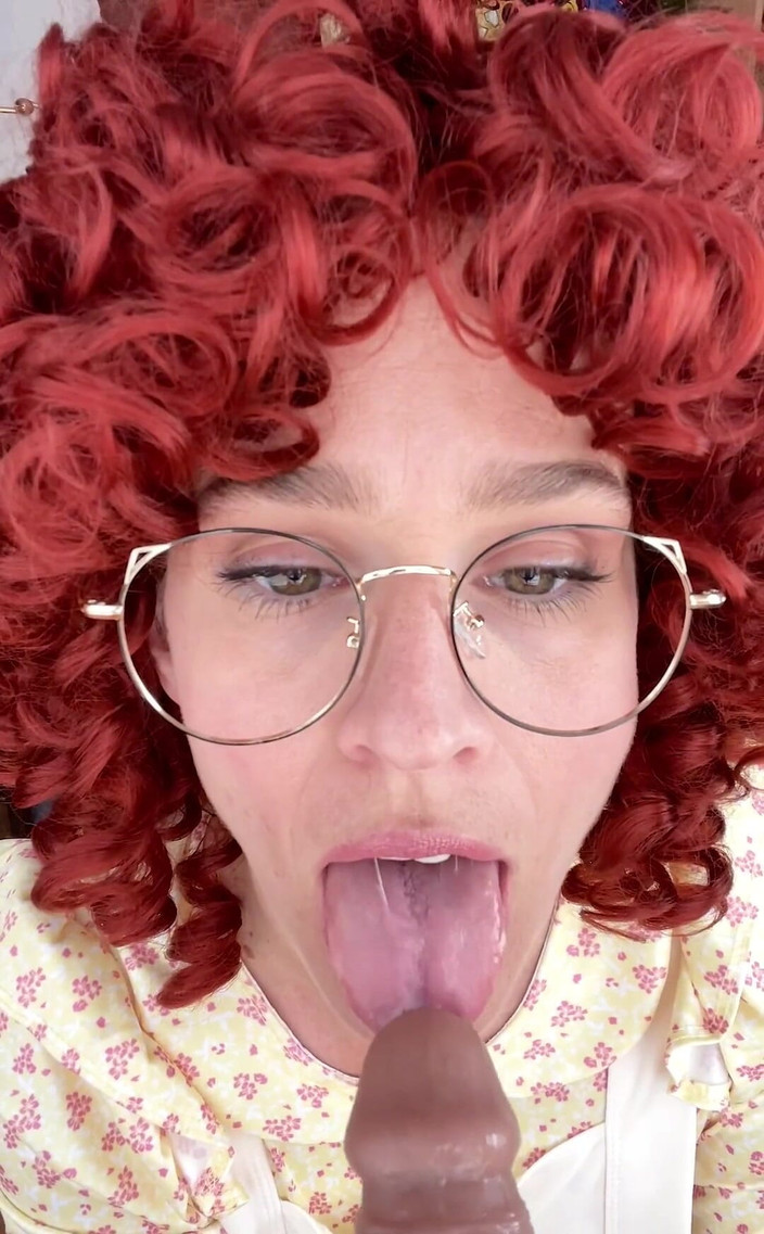 VibeWithMommy: 撸管指挥 - 犹太奶奶痴迷于你的新割礼，她想要成为你第一次和你的新鸡巴做爱...