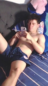 Eu Puxo Meu Pau Na Minha Cama
