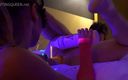 FistingQUEEN: Glow Fisting Uv-light Fist Experience