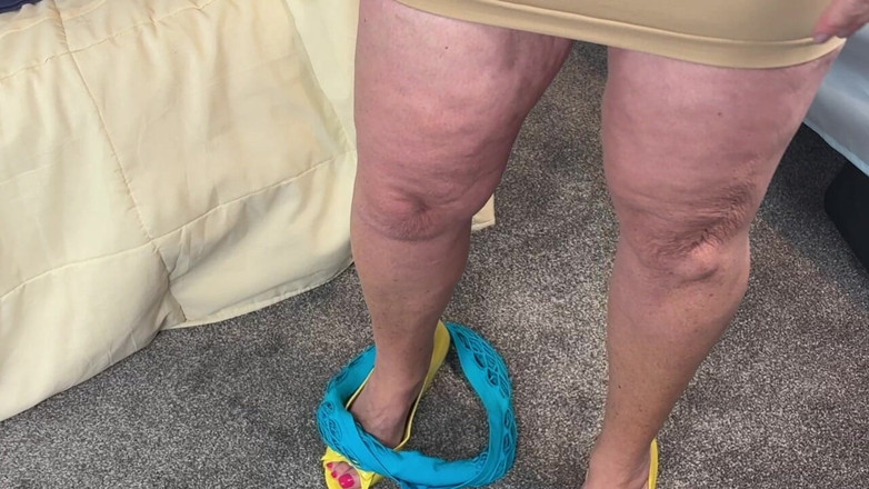 Aunty Sandra vintage girdle queen: Aunty Sandra in a Foundation Tube Vgq55