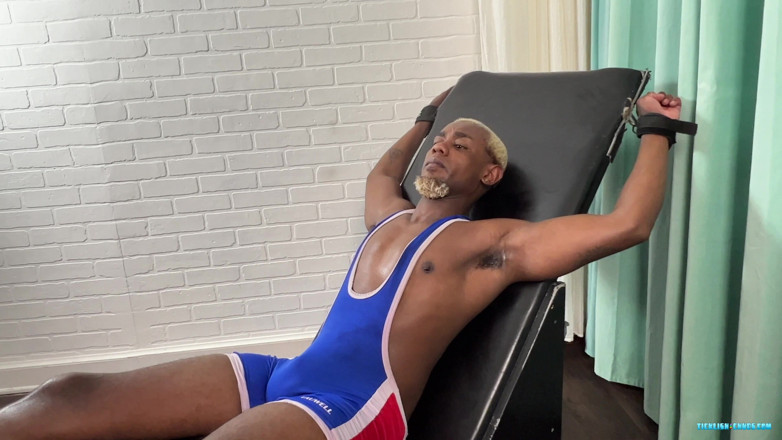 Ticklish Chubs: Tes Menggelitik Jessi Feelers