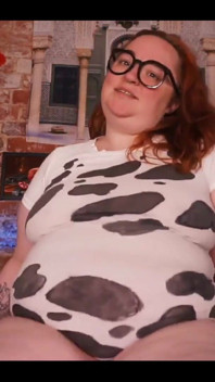 Cowgirl Curves My Spots and Curves Are a Perfect Match. See What This Thick Cowgirl Is Hiding Under Her Print!