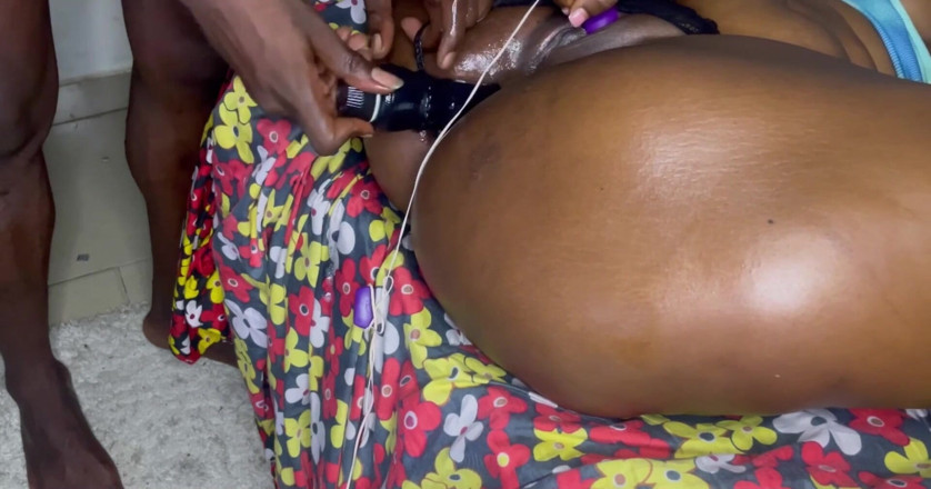 Black porn sex: A Bonita Ebony Leva O Seu Chute Com Um Pau...