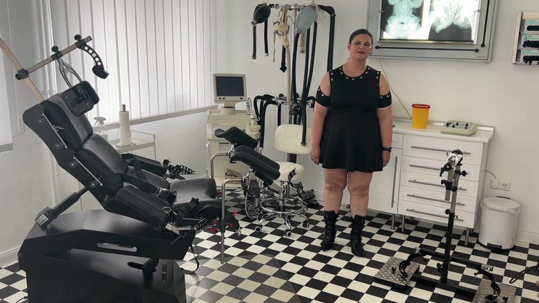 DOMINATRIX6: Fetish-lofts z moimi 2 niewolnikami Obszar kliniki Leczenie niewolników Część 1-4.