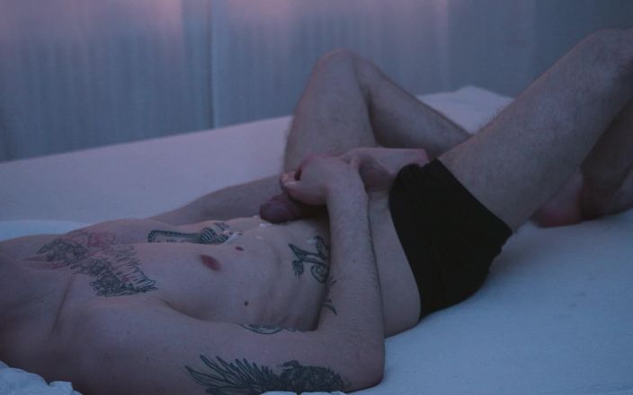 CedricDickery: Tidig morgon kantning - stor kuk onani med högt stönande