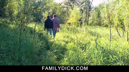 Family Dick: Remaja kecil Austin Xanders dibiakkan dengan mentah di alam semula...