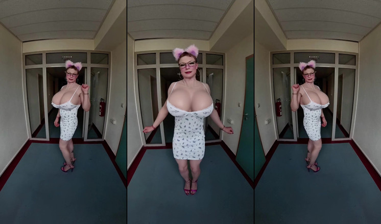 Sissy Adventures: Wielkie cycki macocha część 1