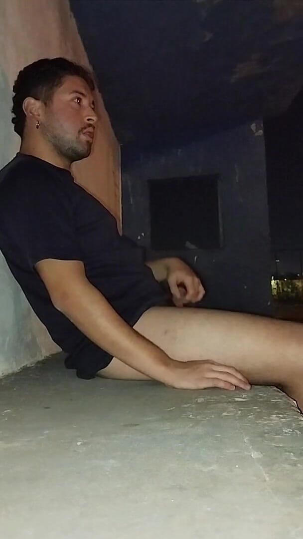 Marcosninfo: I Waited for the Football Team to Leave so I...