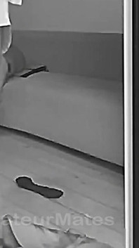 Tento nevlastní syn přistižen při kouření a sledování porna je tvrdě potrestán a sexuálně ponížen