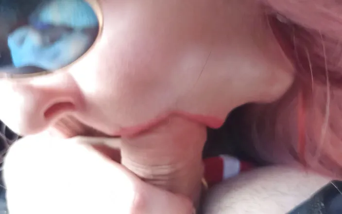 SexyFairyTale: She sucked in the car !! The girl refused to finance