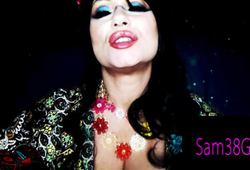 Samantha 38G: Serena lip-verführung