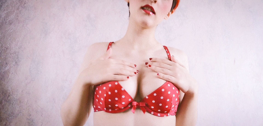 The Antichristrix: Przyznaj, że jesteś maminsynką