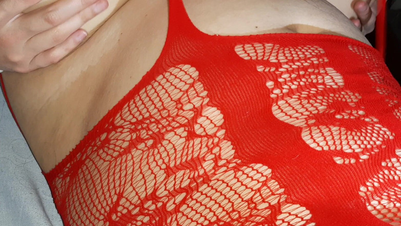 Lesbian-candys: Jag turas om att utföra cunnilingus på två av mina...