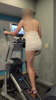 Elliptical Cunt and Plug
