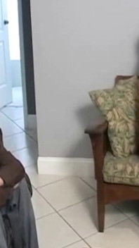 Ibu tiri mengumpul sampel sperma