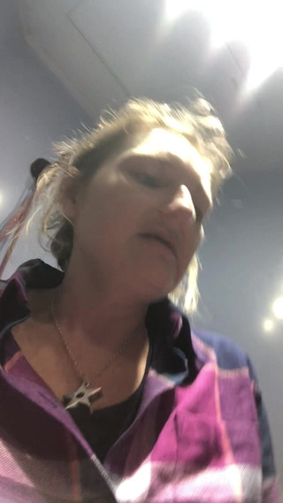 Pissing Paradise: Choo-choo Đi Tiểu