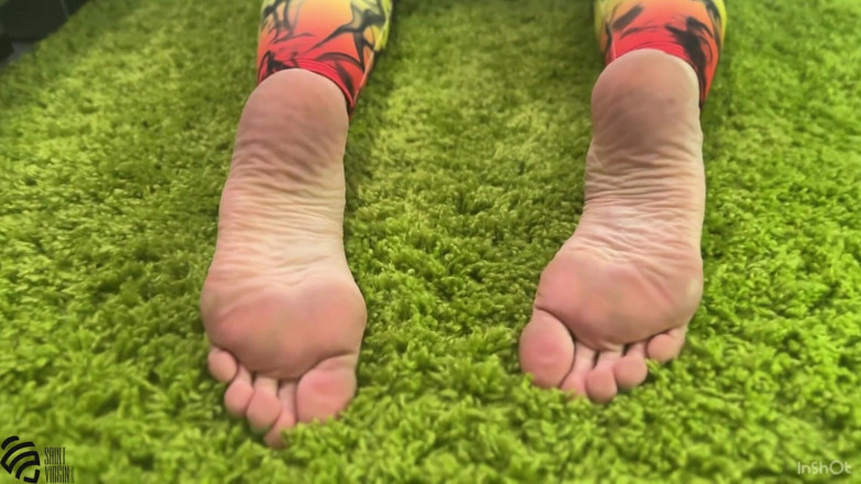 SaintVirginPro: 瑜伽课以性结束