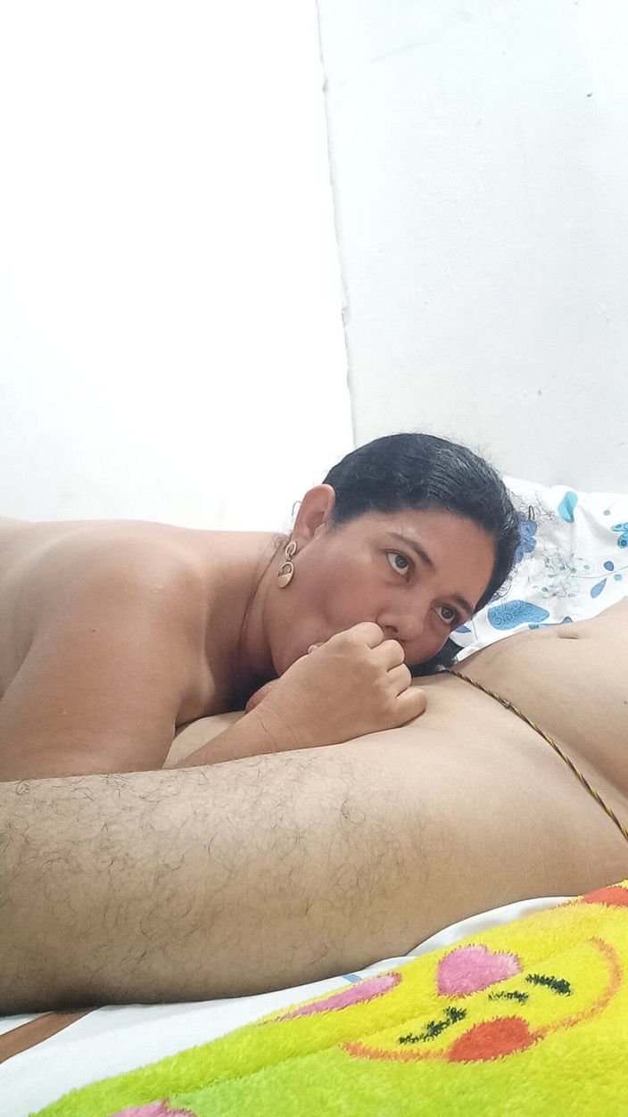 Valkyrie and Luigy Couple: Minha namorada é uma prostituta submissa