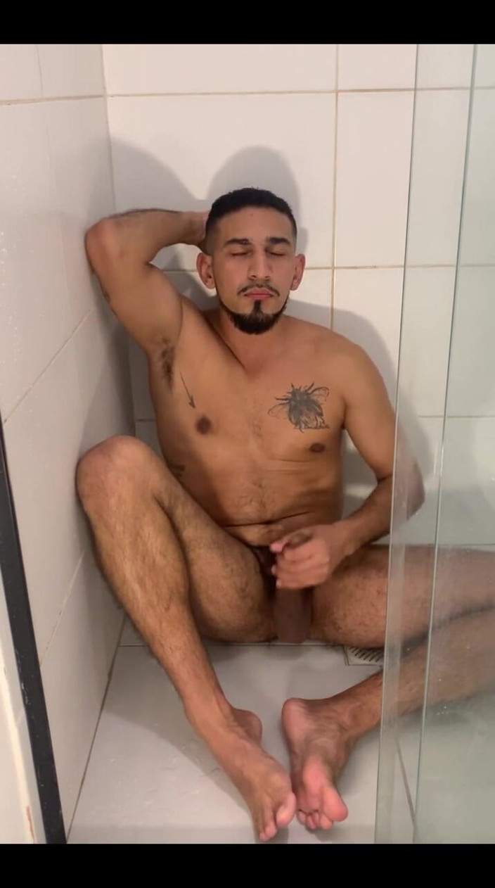 Douglas Machado: ช่วยตัวเองและน้ําแตก