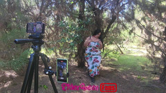 Riderqueen BBW Step Mom Latina Ebony: Riderqueen ensam, utomhus, videor för fans