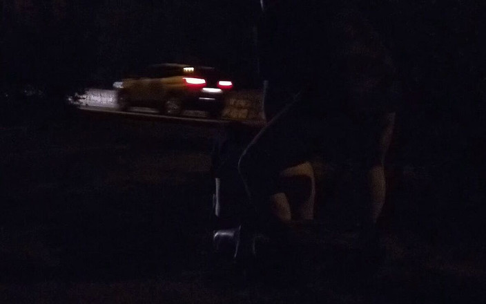 Toilet Mommy: Kongkek doggy dalam penonton