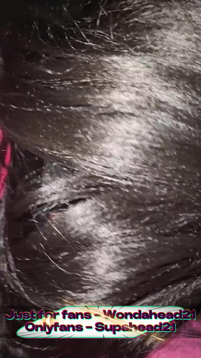 Wondahead21: La sexy fermata dell'autobus 🚌 viene succhiata- solo per i fan...