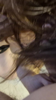 Echte vreemdgaande vrouw met pulserende creampie