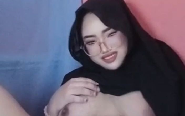 Jilbab69: 발정난, 여친과 오랜 시간 볼 수 없음