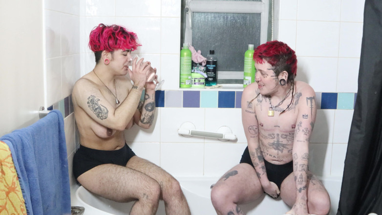 punkgoblin: T-băieți umezi: Pișare în baie T4t