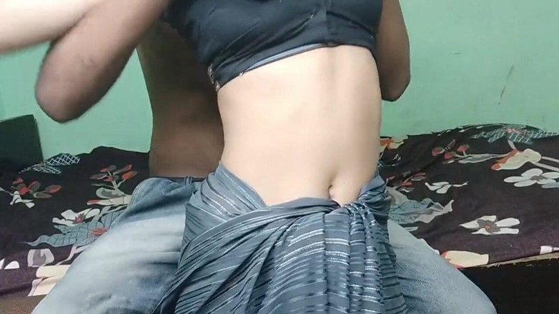 Rupa tiwari: Mertua som meniduri ibu mertuanya India xxx video seks desi
